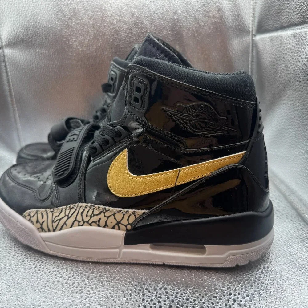 Size 9.5 Nike Air Jordan Legacy 312 Mens Black Gold Athletic Sneakers AV3922-007